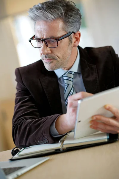 Werkzaam in kantoor advocaat — Stockfoto