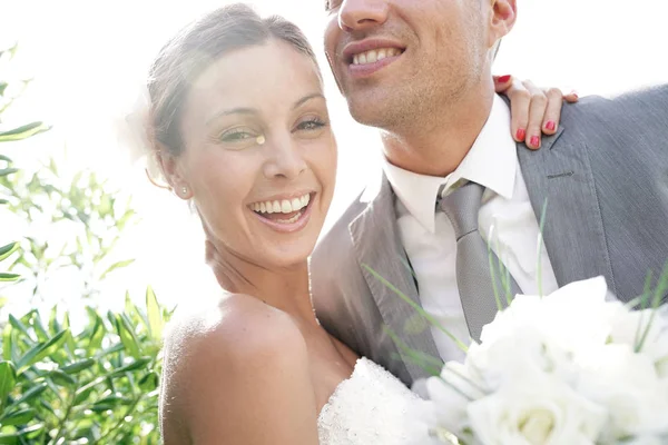 Married couple on their wedding day — Stock Photo, Image