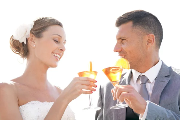 Bride and groom cheering — Stock Photo, Image
