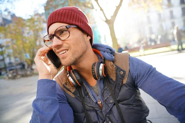 Hipster guy in town talking — Stock Photo, Image