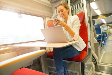 İşkadını tren çalışma
