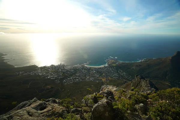Кейптаун с горы — стоковое фото