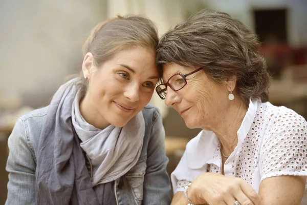 Ältere Frau mit häuslicher Pflege — Stockfoto