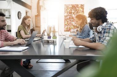 Ben çalışma trendy gençler