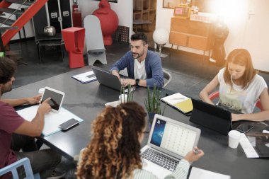 insanlar içinde çalışma Office birlikte çalışma 