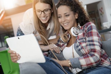 Girlsconnected dijital tablet ile