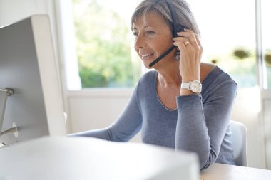 Üst düzey satış temsilcisi çalışma 