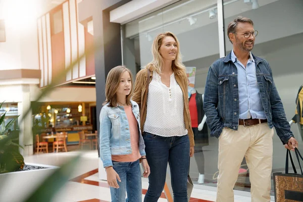 Familia Día Compras Caminando Centro Comercial — Foto de Stock