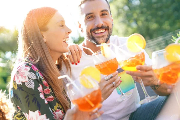 Eğleniyor çift w tezahürat