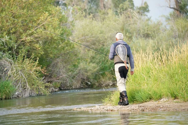 Pesca Pesca con mosca — Foto de Stock