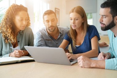 Başlangıç takım toplantısı 