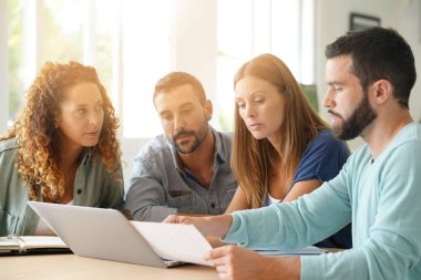 Başlangıç takım toplantısı 