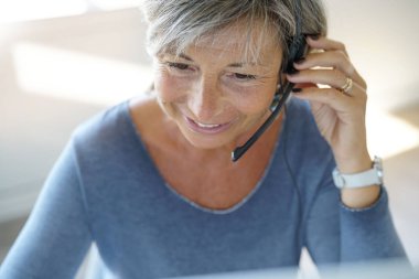 Üst düzey satış temsilcisi çalışma 