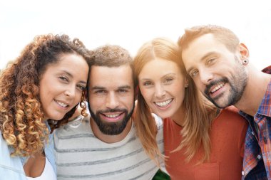 Grup arkadaşıyla birlikte eğleniyor portresi
