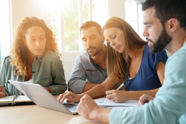 Başlangıç takım toplantısı 