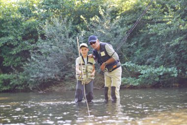 Baba oğul flörtten kullanmayı öğretmek