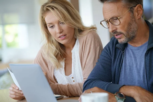  dizüstü bilgisayarınızda çift evde çalışma