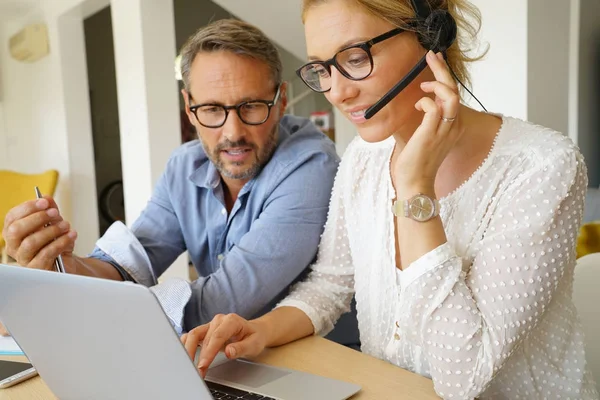 People in conference call — Stock Photo, Image