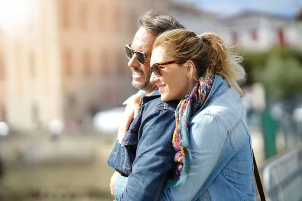 Touristen genießen schönen Tag — Stockfoto