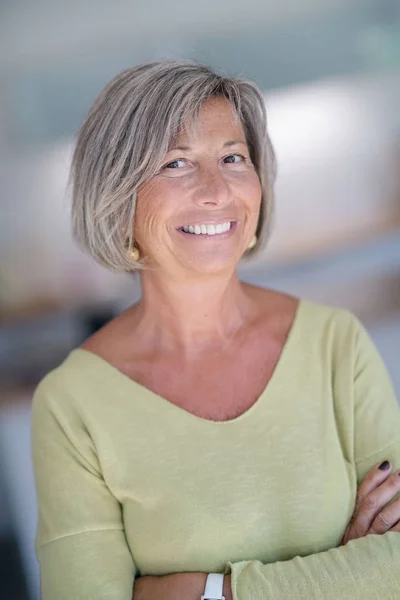 Portrait Belle Femme Âgée Souriante — Photo