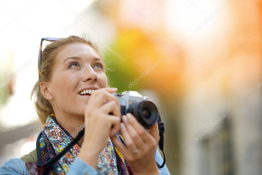  woman taking picture