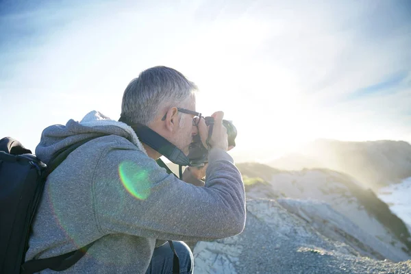 Photographe Prenant Des Photos Paysages Extérieurs — Photo