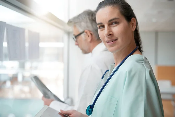 Portret Van Verpleegkundige Medische Team Achtergrond — Stockfoto