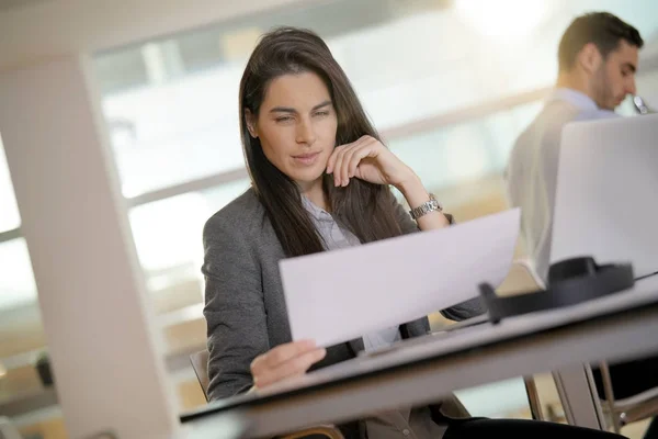 Businesswoman Working Office Laptop Computer — Stock Photo, Image
