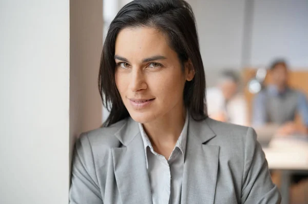 Portrait Businesswoman Grey Suit — Stock Photo, Image