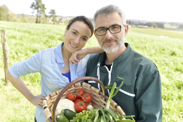 Portrait Happy Couple Farmers — Stock Photo, Image