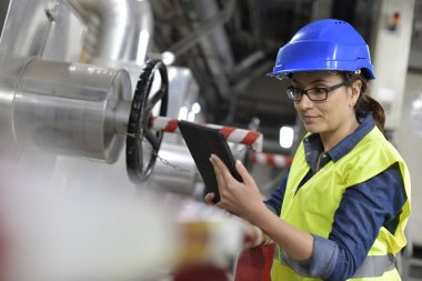 Endüstriyel teknisyen tablet recyling tesisi ile bağlı