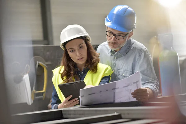 Metal Industry Manager Engineer Meeting Factory — Stock Photo, Image