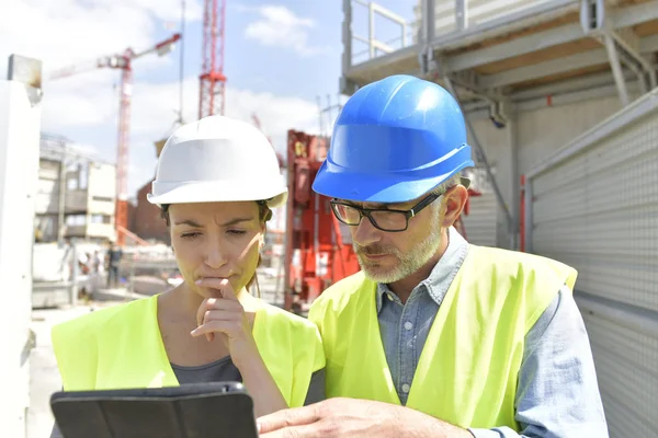 Gerente Construção Engenheiro Trabalhando Canteiro Obras — Fotografia de Stock