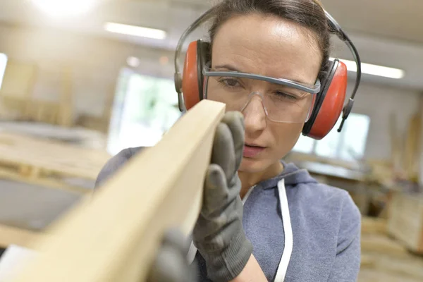 Woman Professional Training Wood Industry — Stock Photo, Image