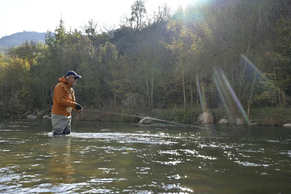 Mouche Pêcheur Dans Rivière Automne — Photo