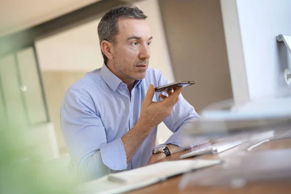 Mannen Office Prata Telefon — Stockfoto