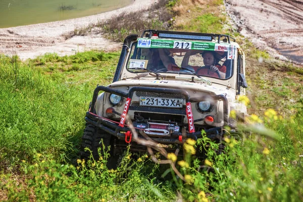 Zaporizjzja Trophy 2016. II skede av offroad trophy ukrainska mästerskapen. — Stockfoto