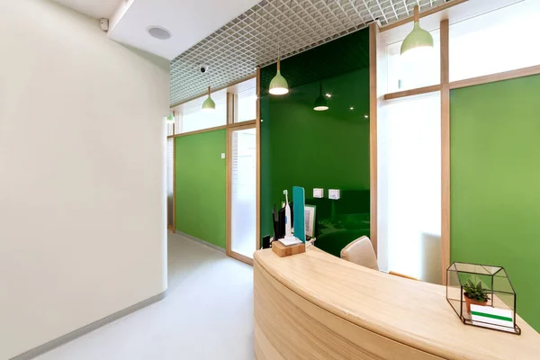 现代室内设计 牙科诊所大堂 — 图库照片
