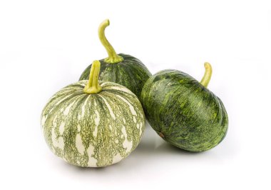 Küçük yeşil kabak.