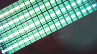 Flüoresan neon ışıklı tüpler titreme