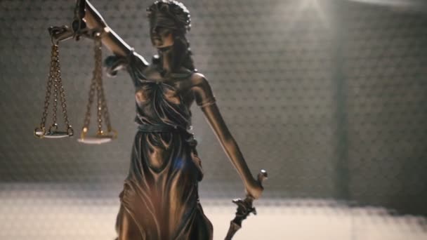 Dame Justitie standbeeld — Stockvideo