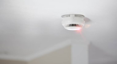 Apartman içinde duman dedektörü