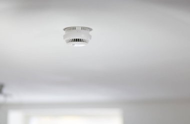 Apartman içinde duman dedektörü