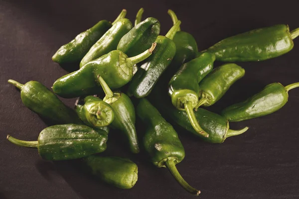 Green peppers background — Stock Photo, Image