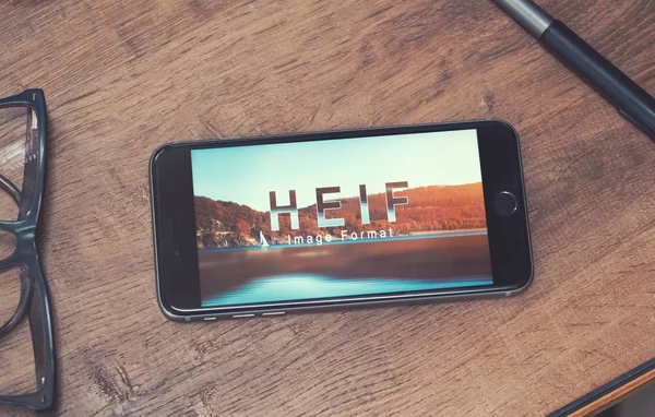 Logotipo HEIF no iPhone da Apple 7 — Fotografia de Stock