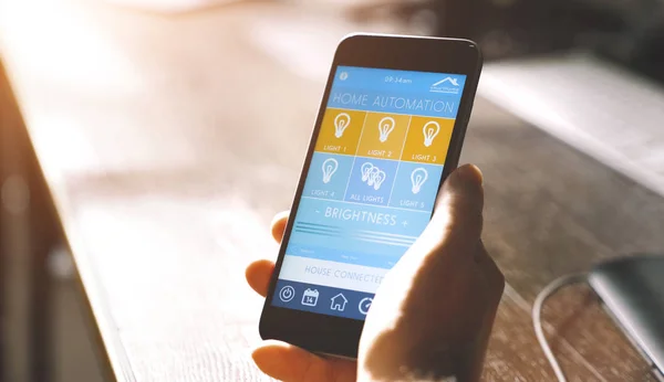 Умный дом - управление домом — стоковое фото