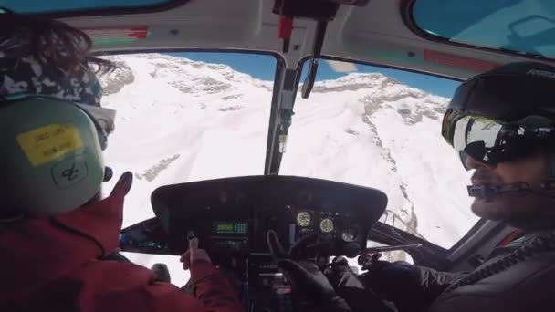 Alagna Valsesia Piemont Italia Marzo 2015 Los Deportistas Snowboard Fueron — Vídeo de stock