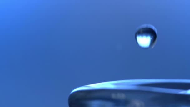 Gota Agua Con Cámara Alta Velocidad — Vídeos de Stock