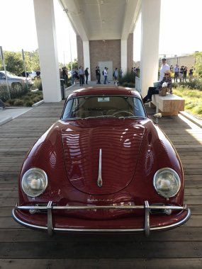 Los Angeles, Ca - 22 Nisan 2018: Porsche klasik arabalar Luftgekuehlt 5 araba, Ganahl kereste göster:.