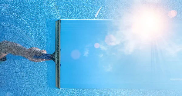 Window Cleaner Cleaning Window Squeegee Wiper Sunny Day — Stock Photo, Image